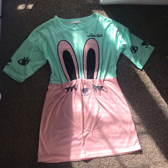 T dress 🛍🛍 - Picture 3 of 7